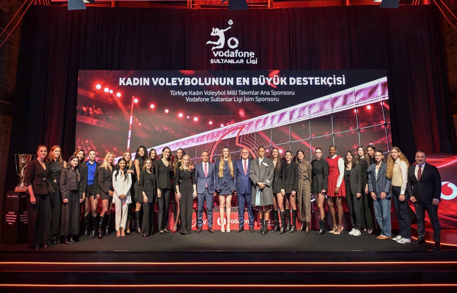 Vodafone 3 Yıl Daha Türk Kadın Voleybolunun En Büyük Destekçisi