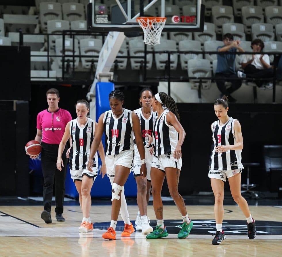 Kadınlar Basketbol Süper Ligi açıldı: Fenerbahçe Tarfin ve Beşiktaş BOA kazandı