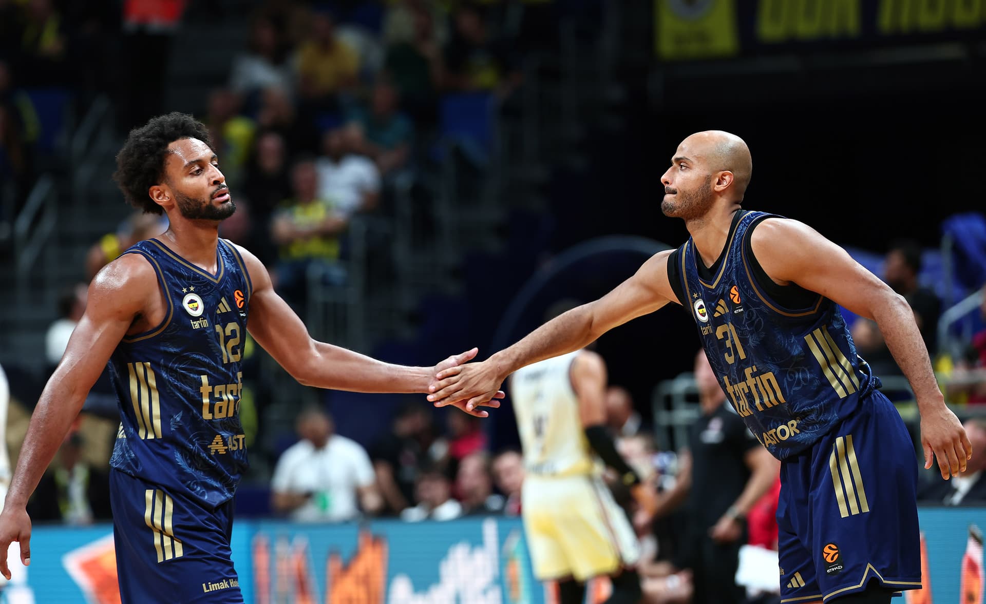 Fenerbahçe Tarfin EuroLeague'e 2'de 2 ile başladı: Virtus ve Bayern geçildi