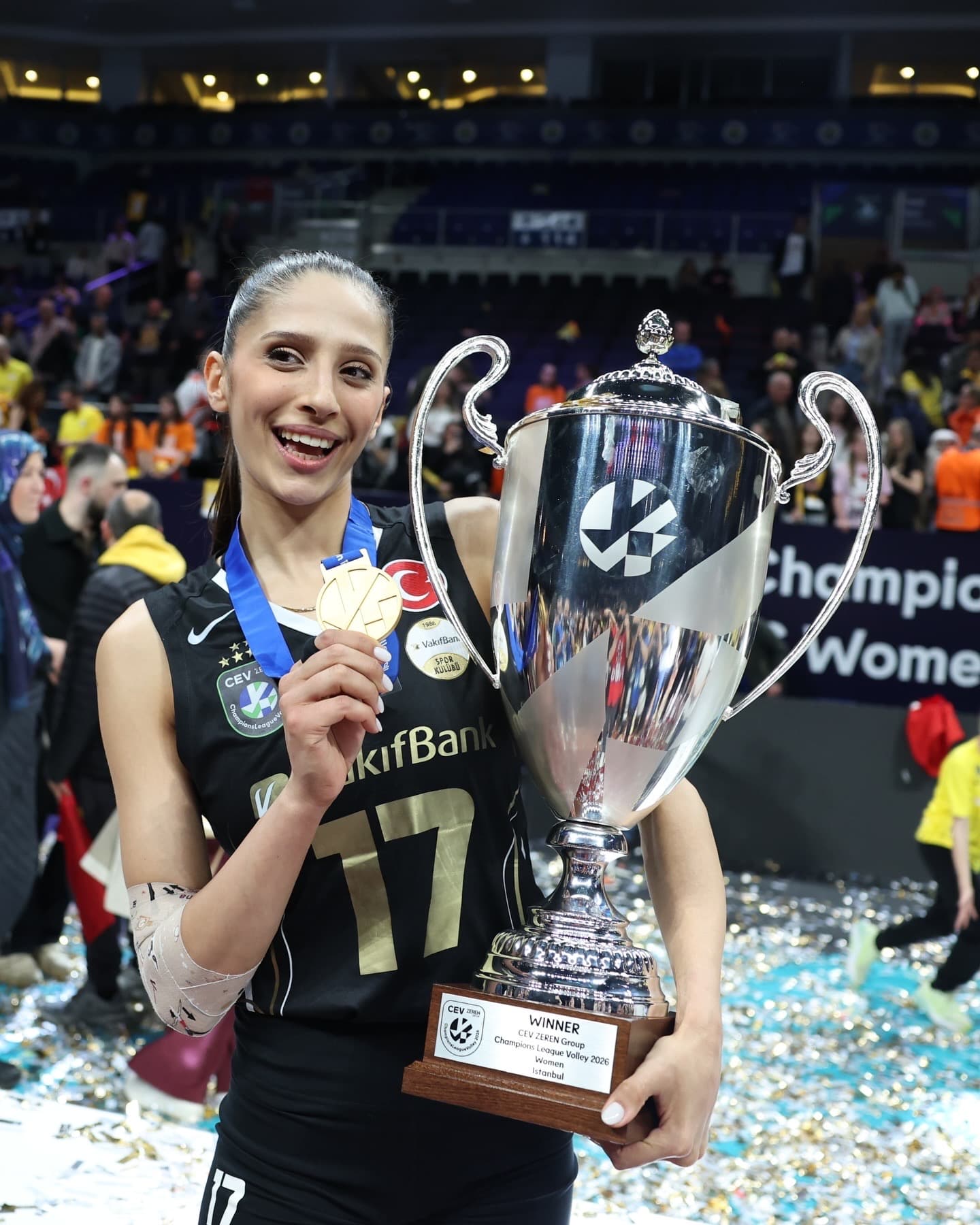 Derya Cebecioğlu Ameliyat Oldu