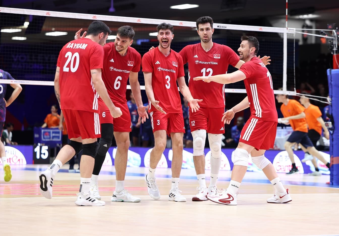 Filenin Efeleri, VNL'in İkinci Haftasında Polonya'da Sahaya Çıkıyor