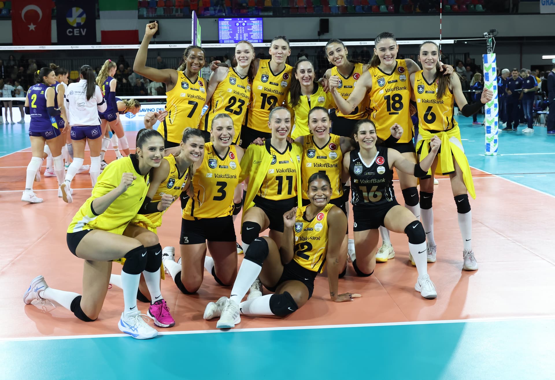 VakıfBank Avrupa’da Yoluna Kayıpsız Devam Ediyor!