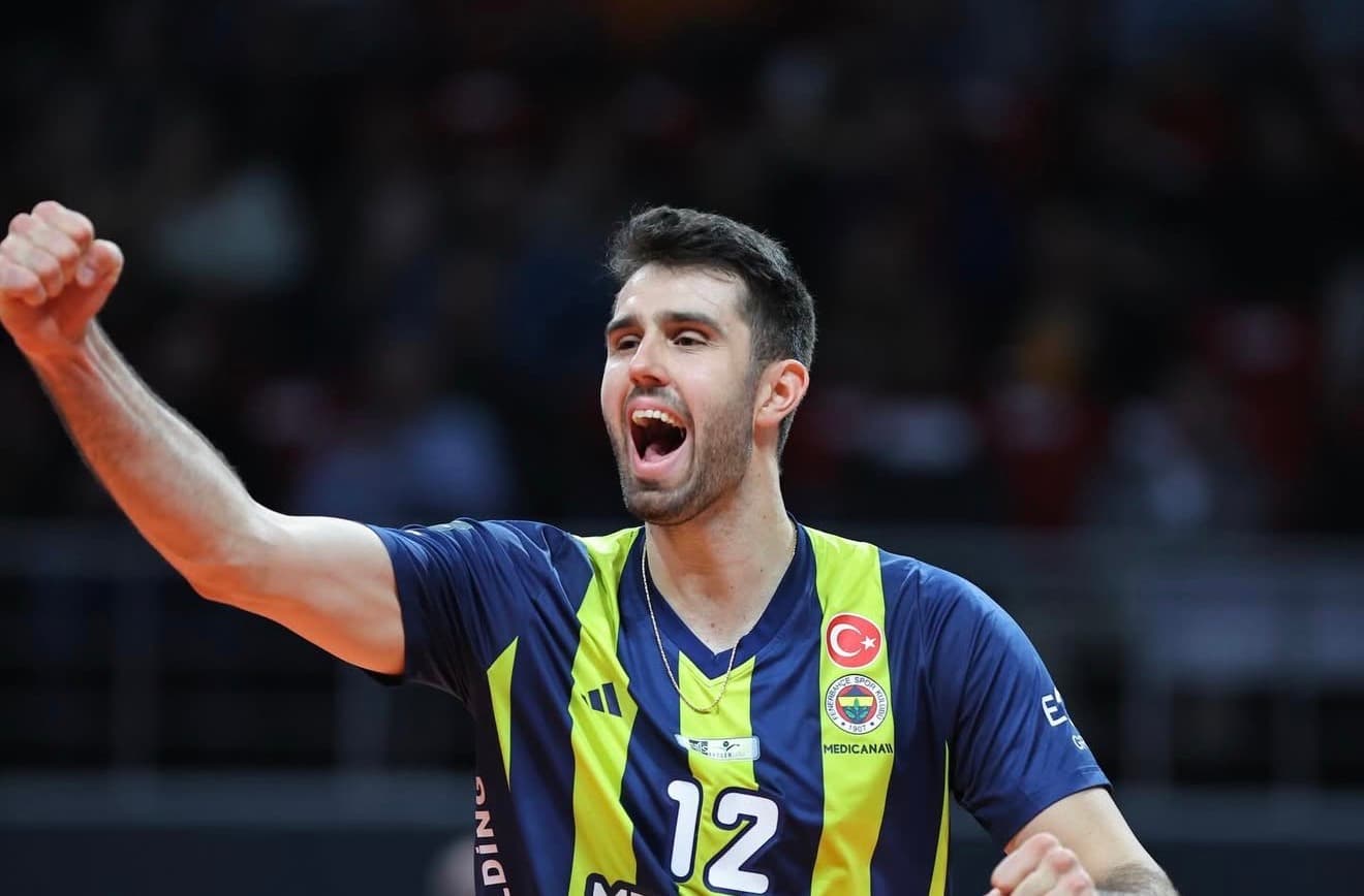 Fenerbahçe Medicana Derbide Galatasaray’ı Set Vermeden Geçti