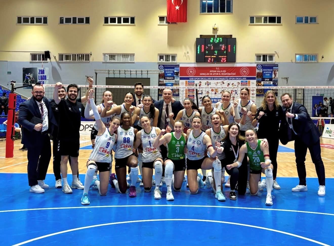 Nilüfer Bld.Spor Eker Geri Dönüşle Kazandı