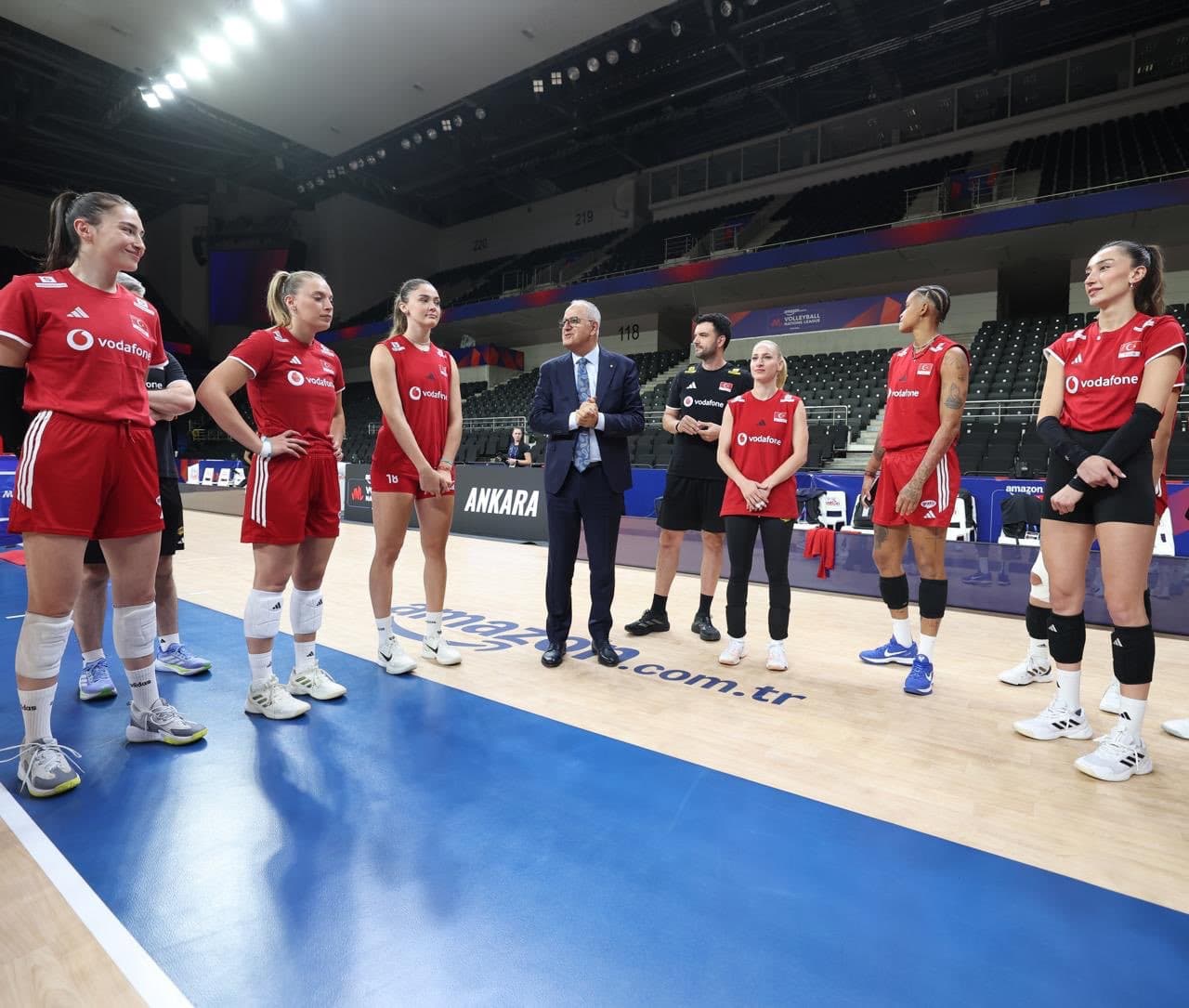 Filenin Sultanları, Voleybol Milletler Ligi'nin İkinci Haftasında Ankara'da Sahne Alacak