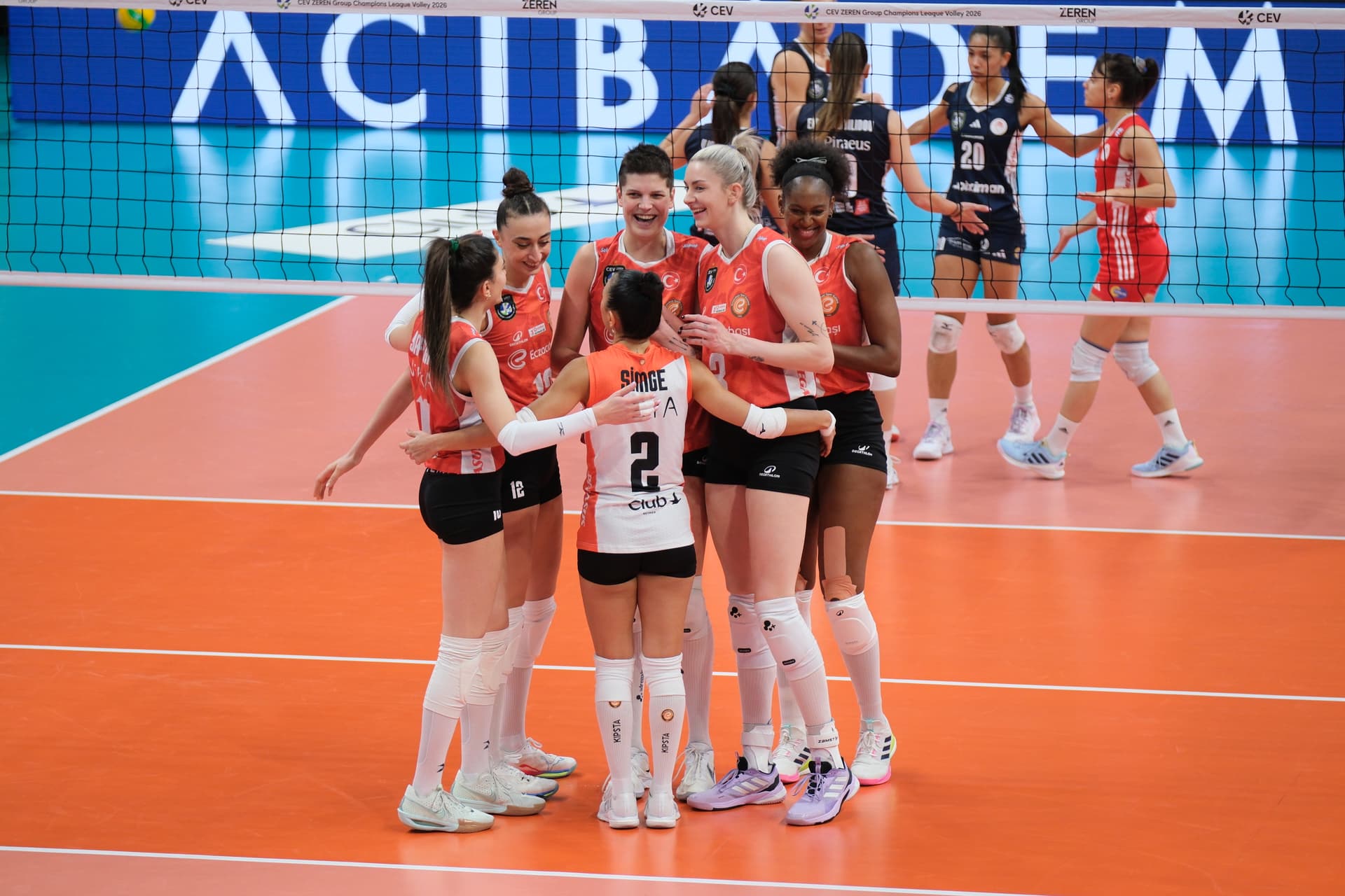 Eczacıbaşı Dynavit, Olympiacos’u 3-0 Mağlup Etti