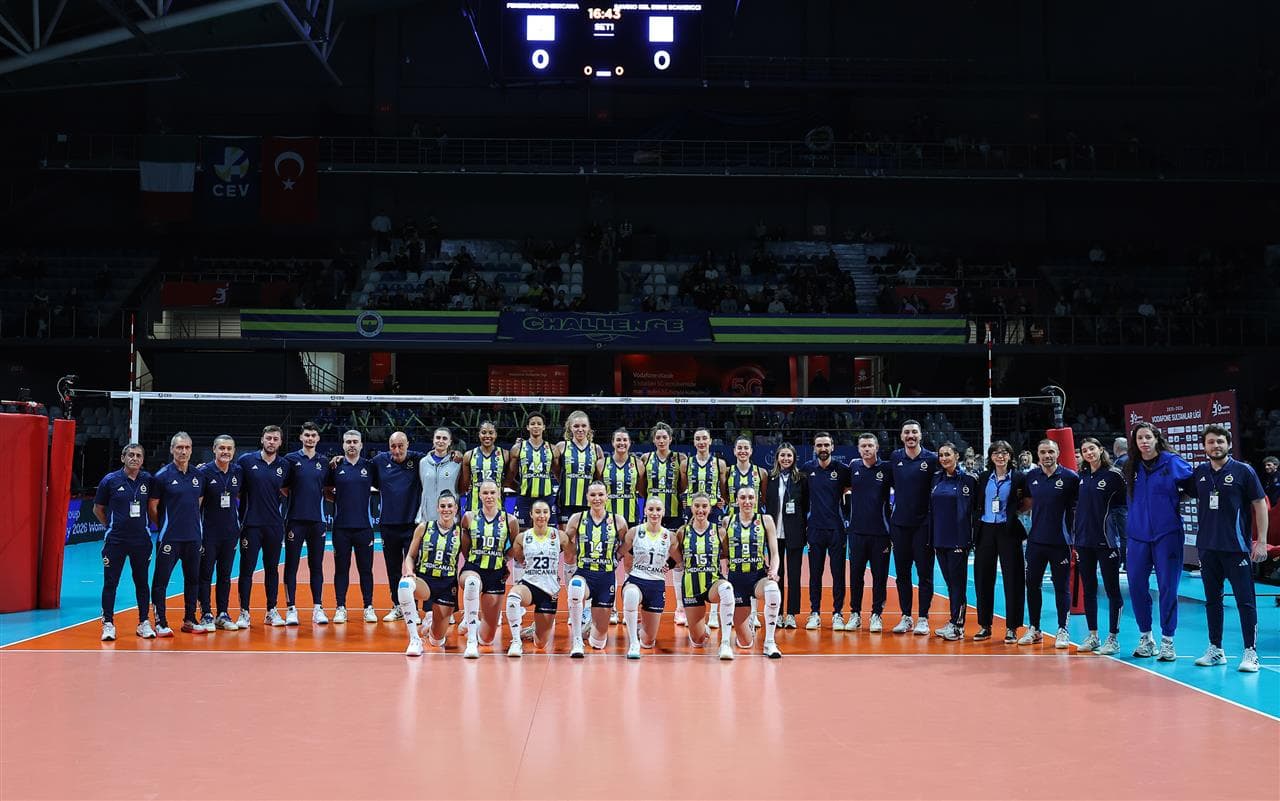 Fenerbahçe Medicana, Şampiyonlar Ligi’ne Altın Sette Veda Etti