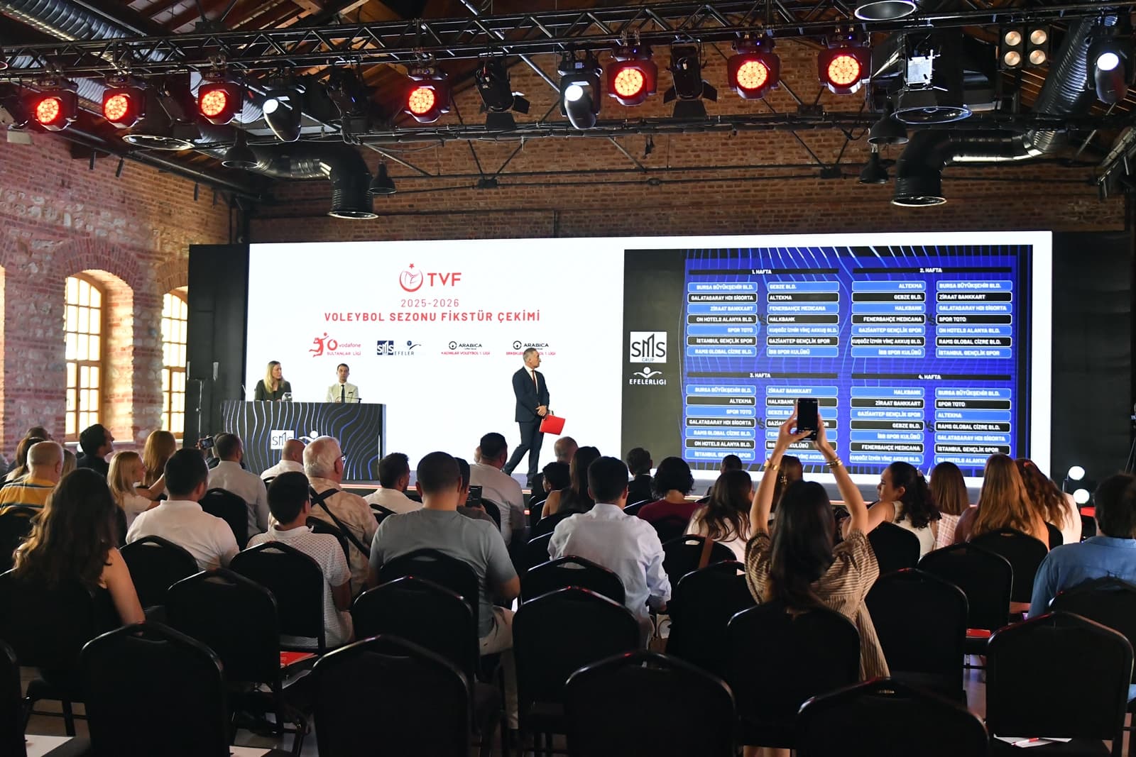 SMS Grup Efeler Ligi’nde 2025-2026 Voleybol Sezonu Fikstürü Çekildi