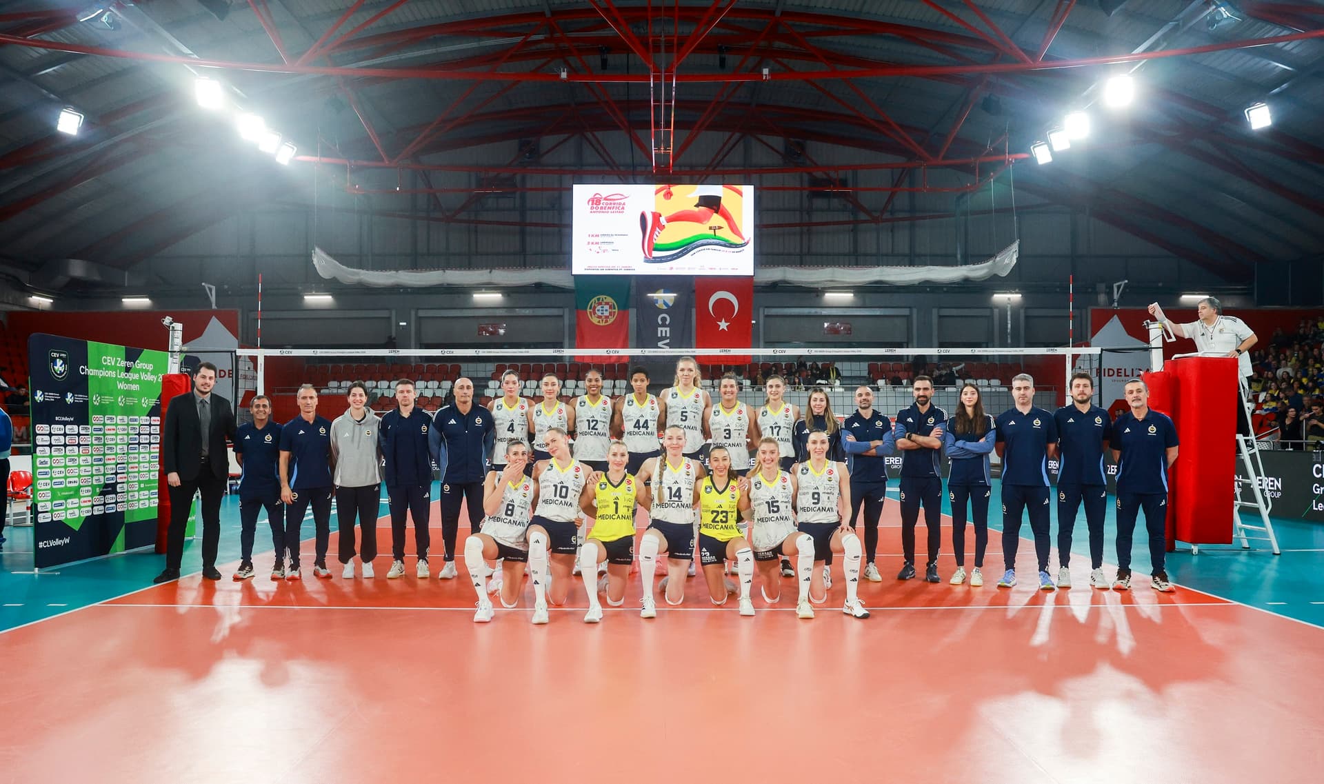 Fenerbahçe Medicana Çeyrek Finalde