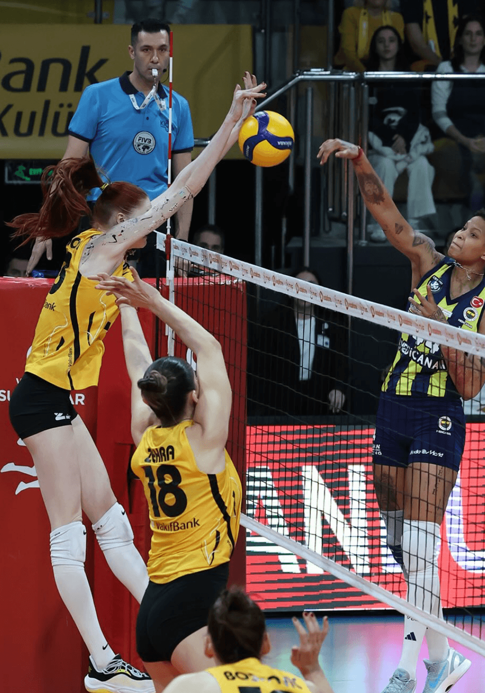Dev Derbinin Kazananı VakıfBank