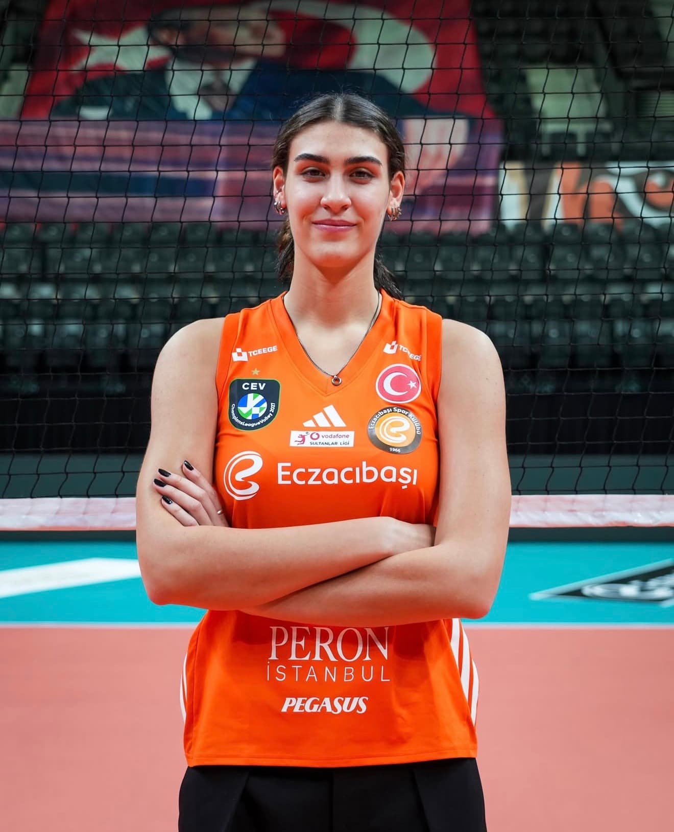 Karmen Aksoy Eczacıbaşı Peron İstanbul’da